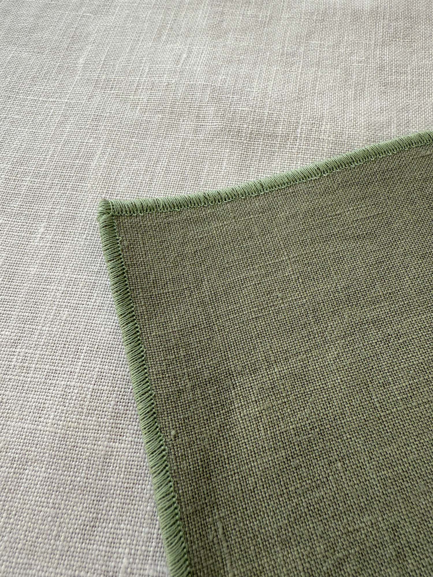 Saliegroene Linnen Onderzetters met Bies - set van 4