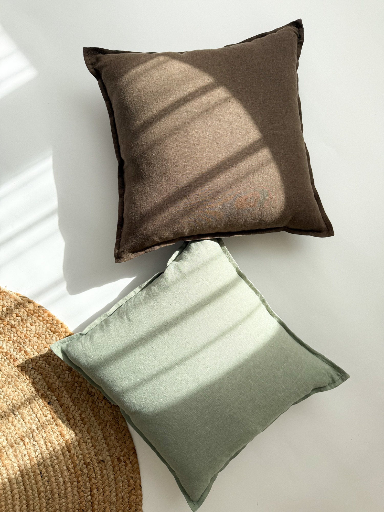 Bruin Linnen Kussenhoes met Rand