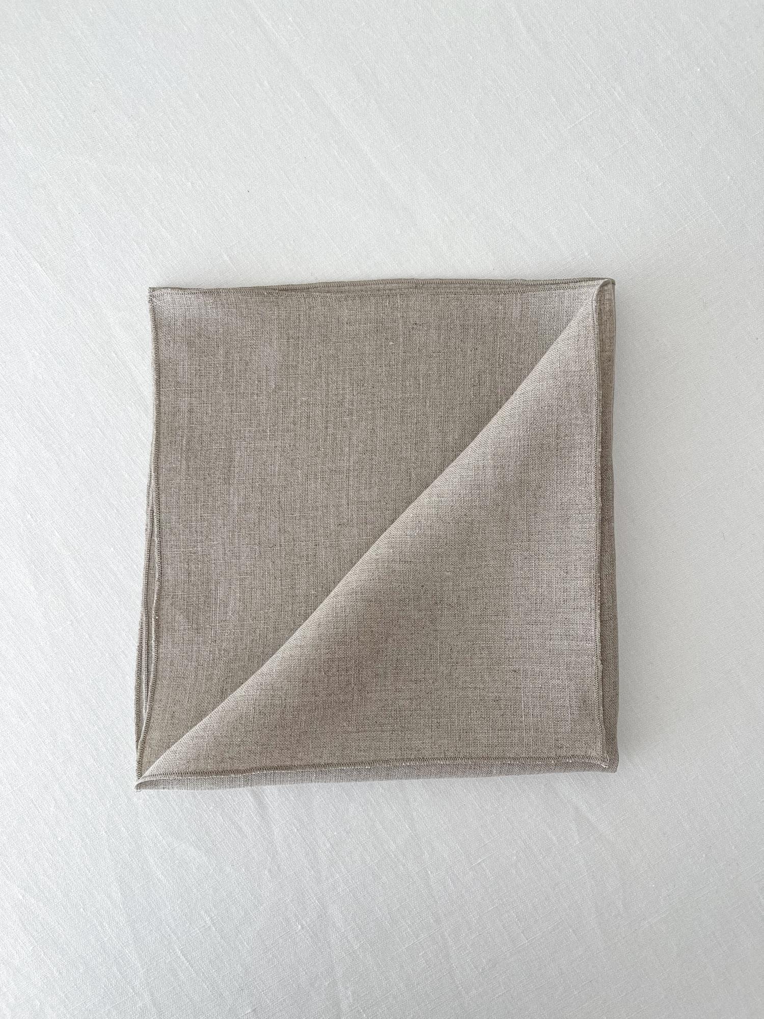 Beige Leinenserviette mit Rollsaum - Linen Notes